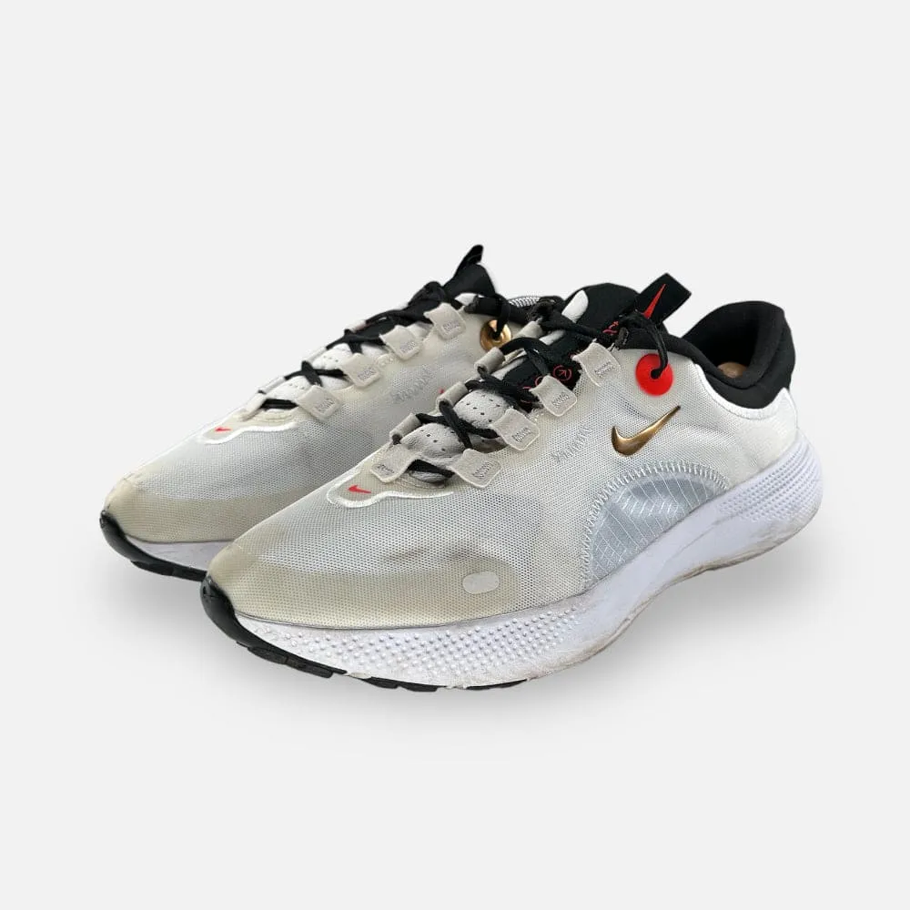NIKE REACT ESCAPE RUN 